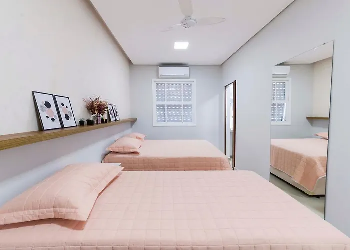 AP 24 Marujá Guarujá Enseada Apartamento